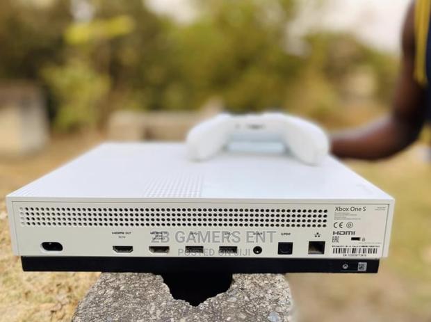 Xbox 1 S, 1 Pad Clean - thumbnail 4