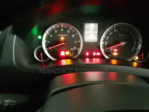 Suzuki Swift 2016 Red