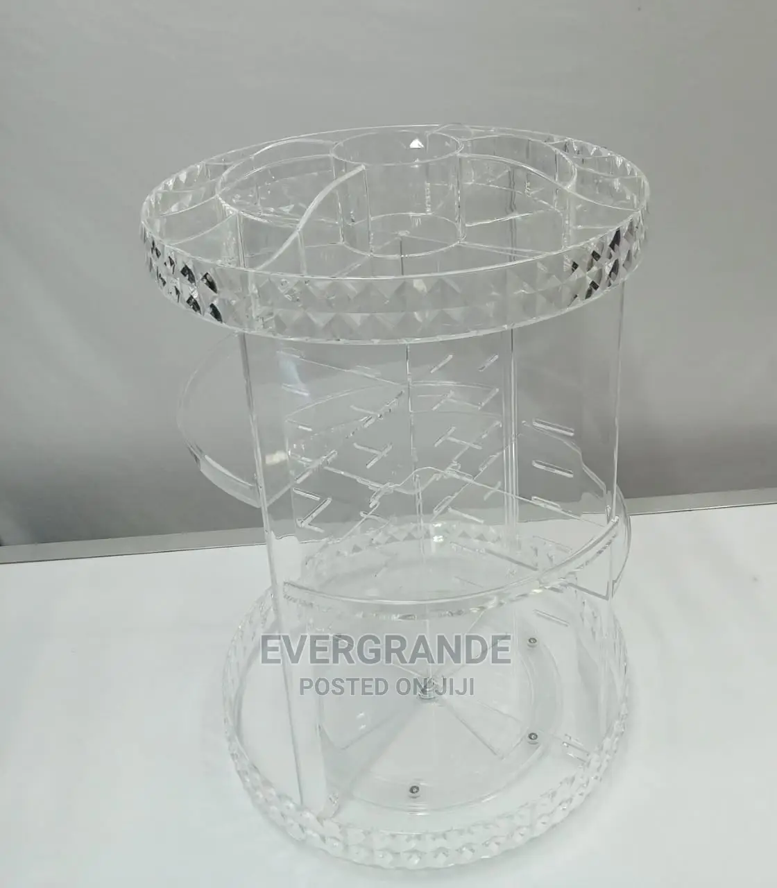 360 Degree Comestic Organizer