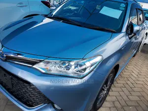 Toyota Corolla Fielder 2018 Blue