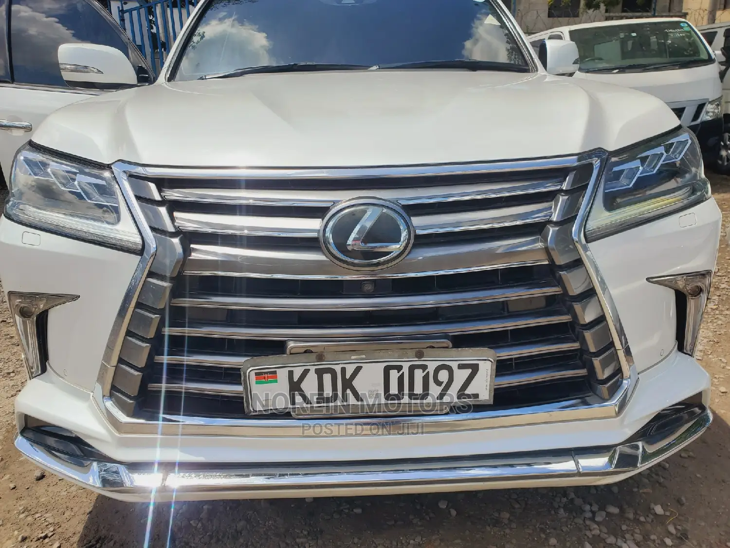 Lexus LX 2016 White