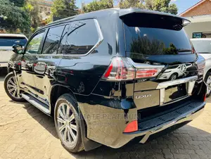 Lexus LX 570 AWD 2017 Black