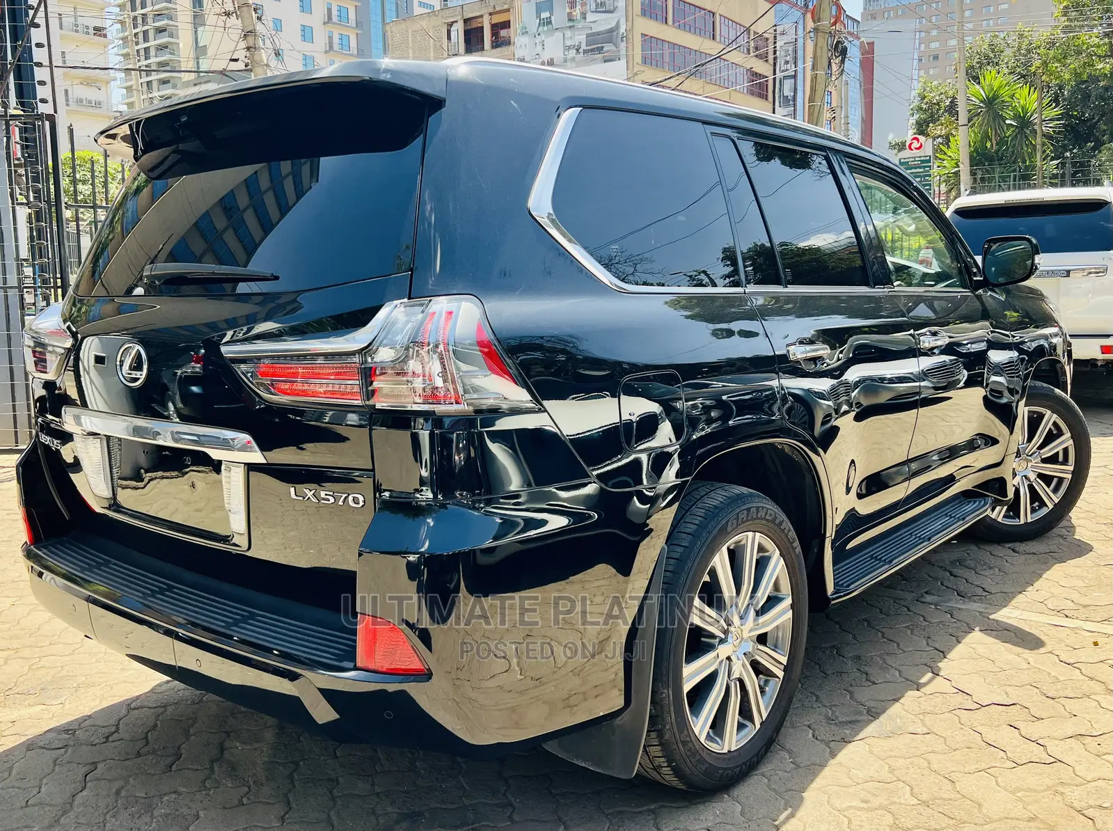 Lexus LX 570 AWD 2017 Black