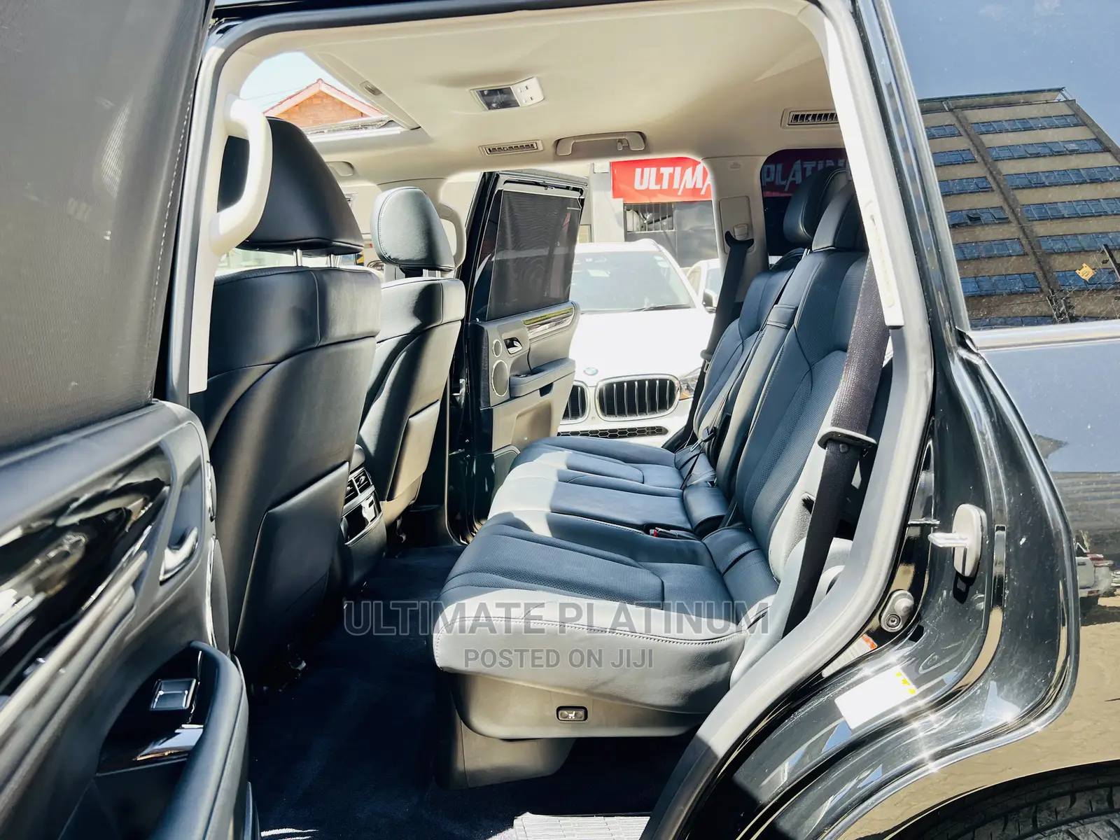Lexus LX 570 AWD 2017 Black