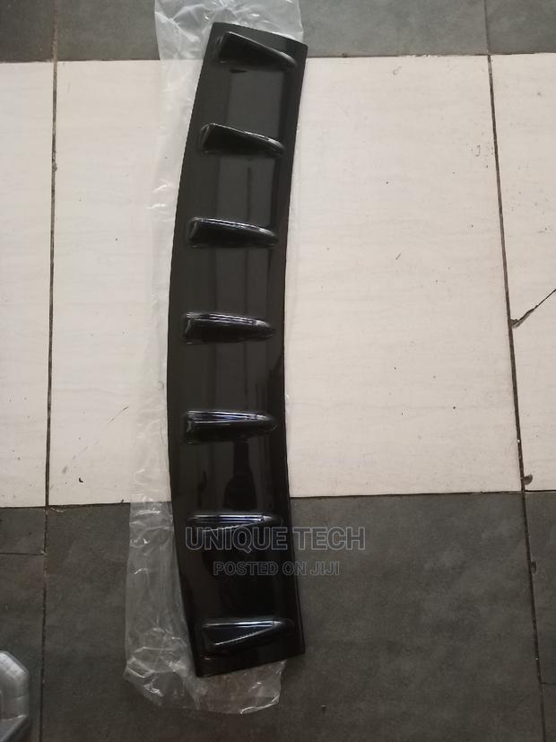 Universal Rear Diffuser - 7 Fin Gloss Black