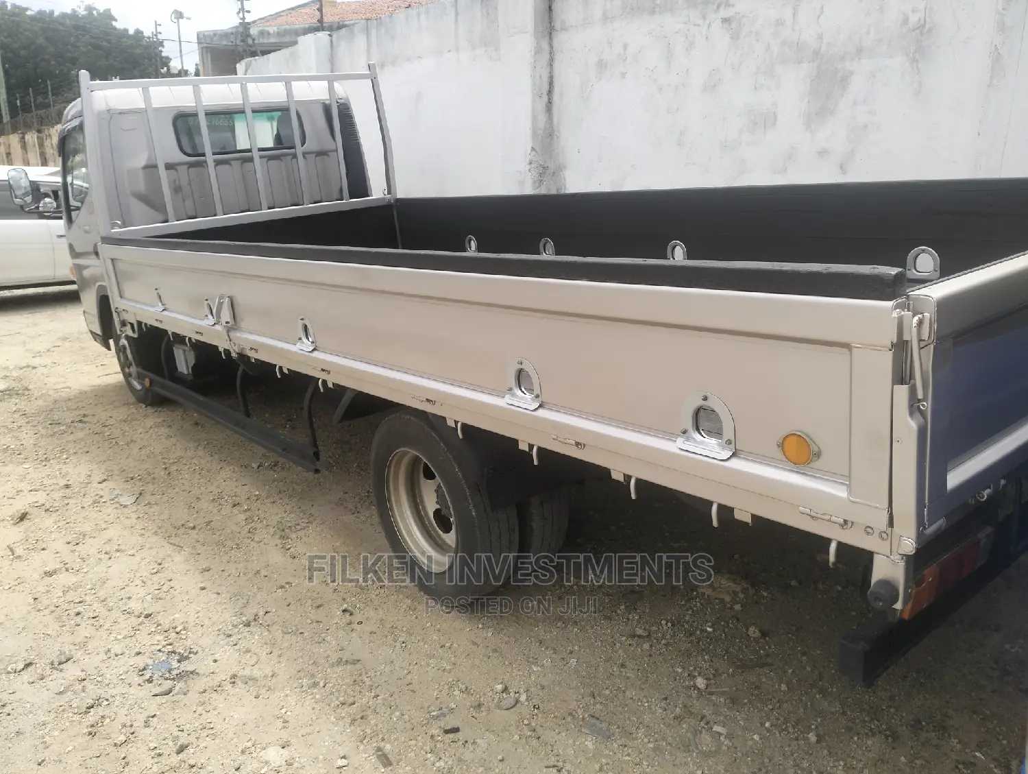 Mitsubishi Canter Long Chasis
