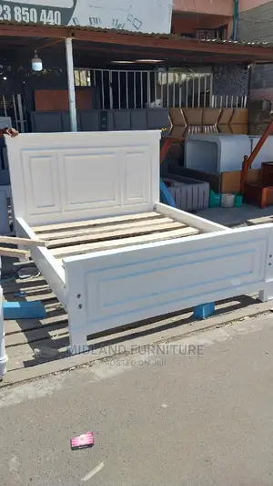 5by6 Mahogany Frame Bed