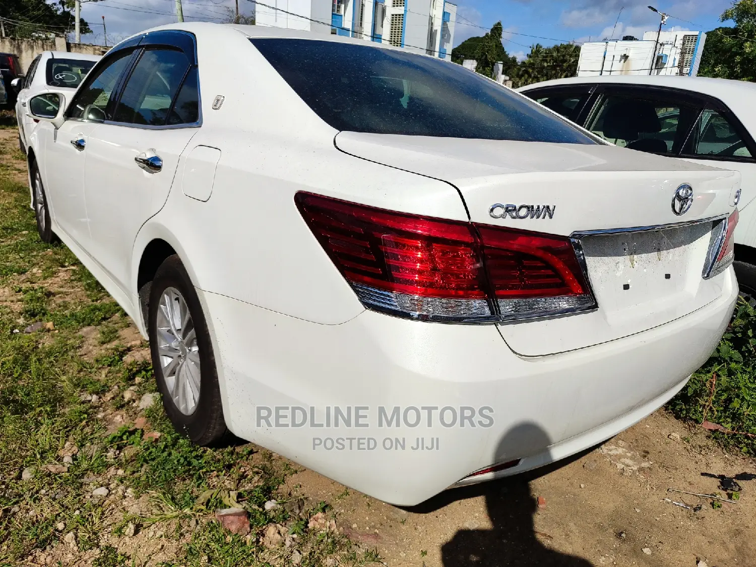 Toyota Crown 2016 Pearl