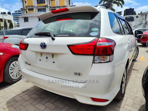 Toyota Corolla Fielder 2016 Pearl - thumbnail 5