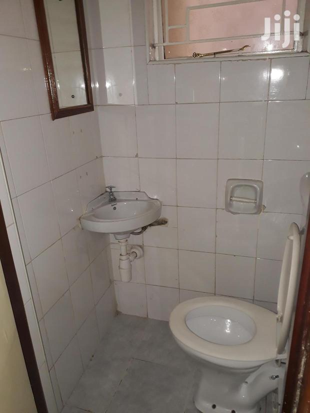 Lavington One Bedroom Cottage Available for Rent - thumbnail 3