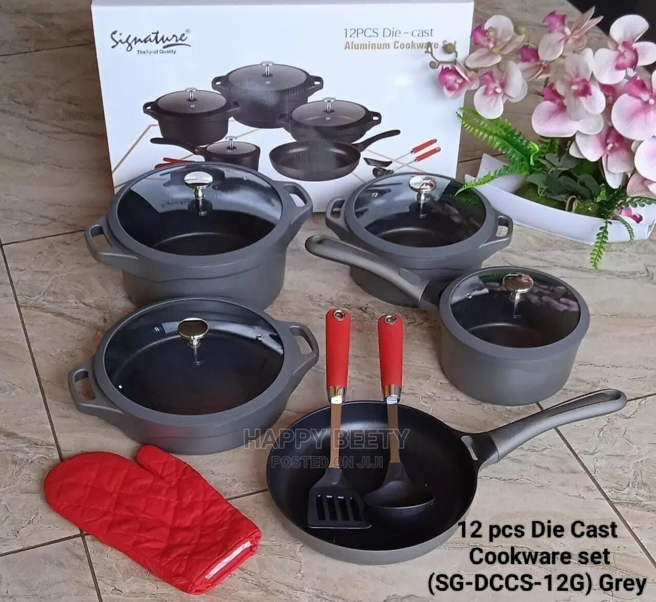 *12pcs Die - Cast Signature Cookware Set*