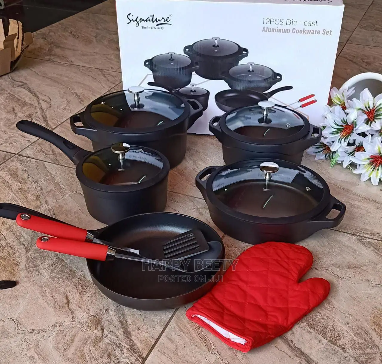 *12pcs Die - Cast Signature Cookware Set*