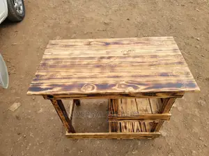 Beautiful Kitchen Table Made From Pallets