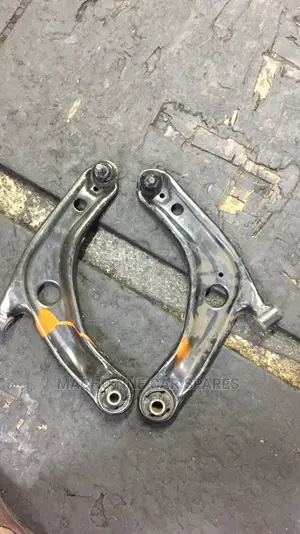 Toyota Belta Arm