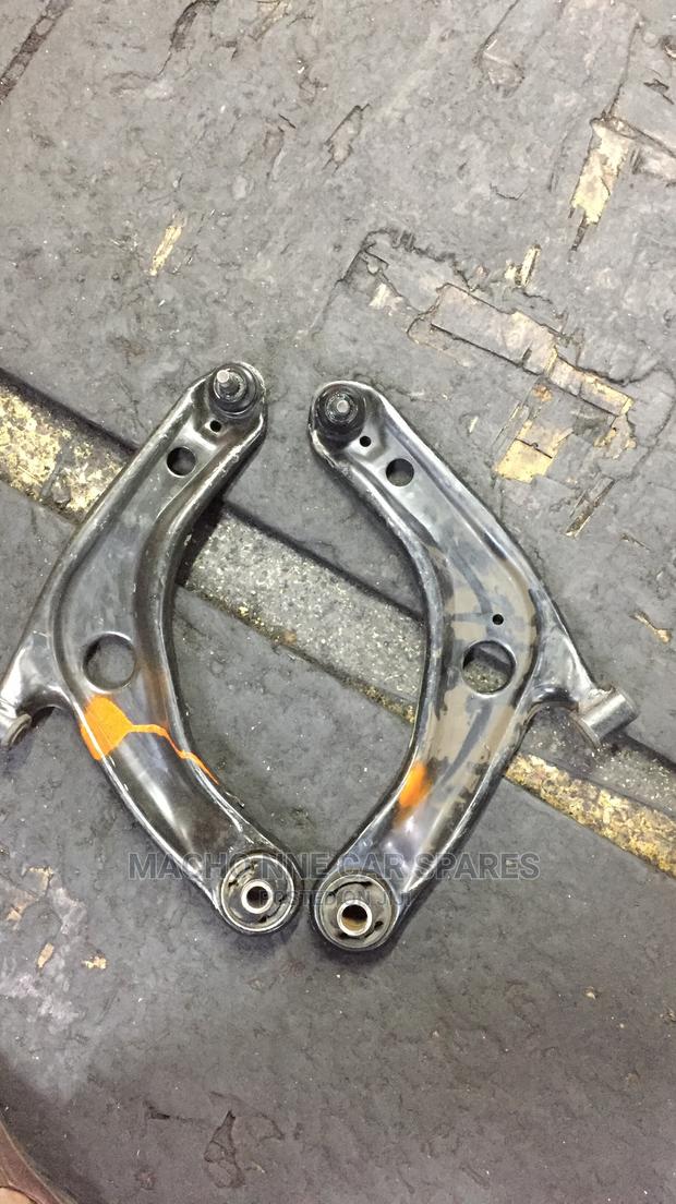 Toyota Belta Arm