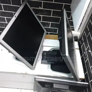 HP 19 Inches Computer Monitor