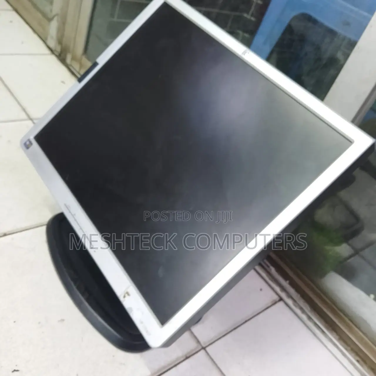 HP 19 Inches Computer Monitor