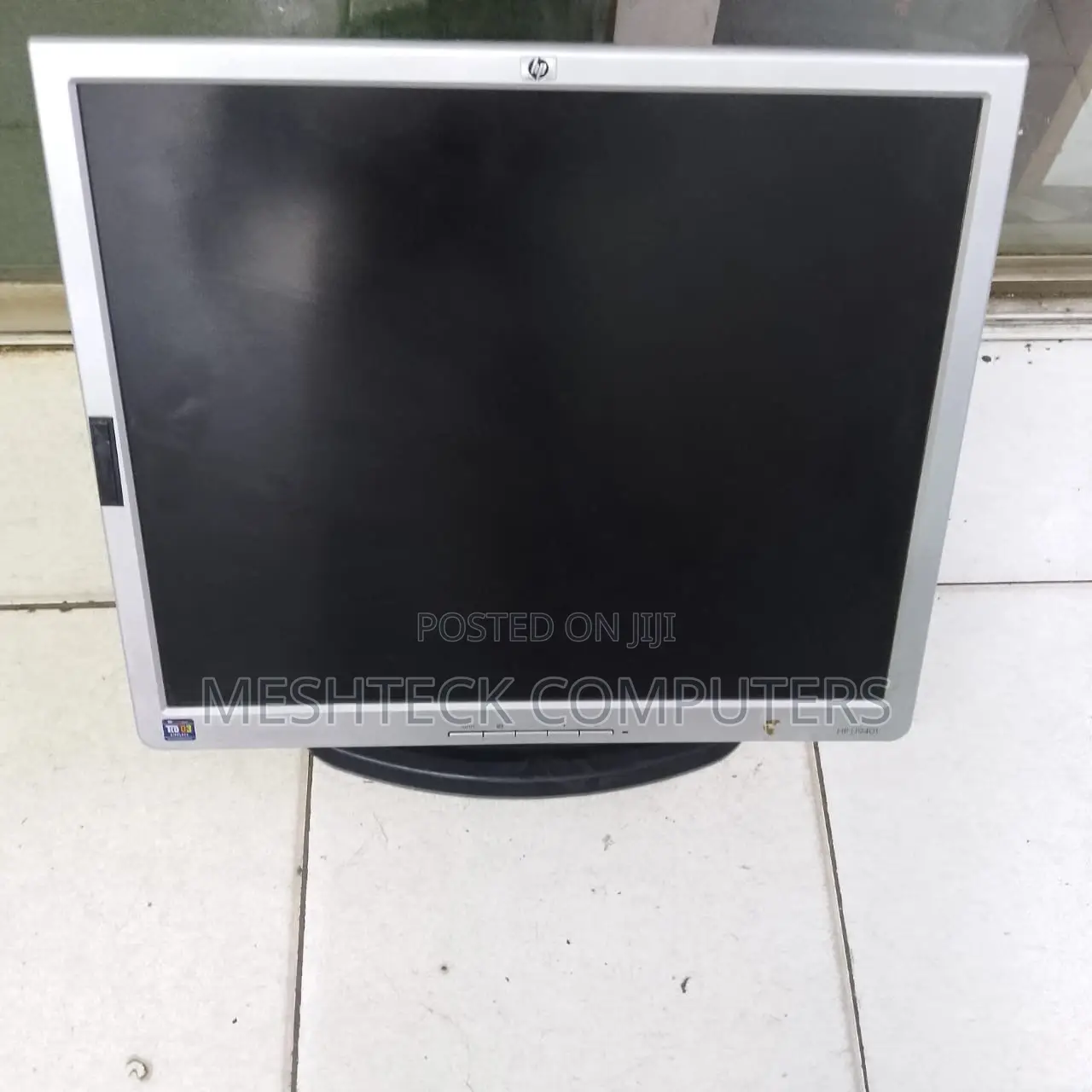HP 19 Inches Computer Monitor