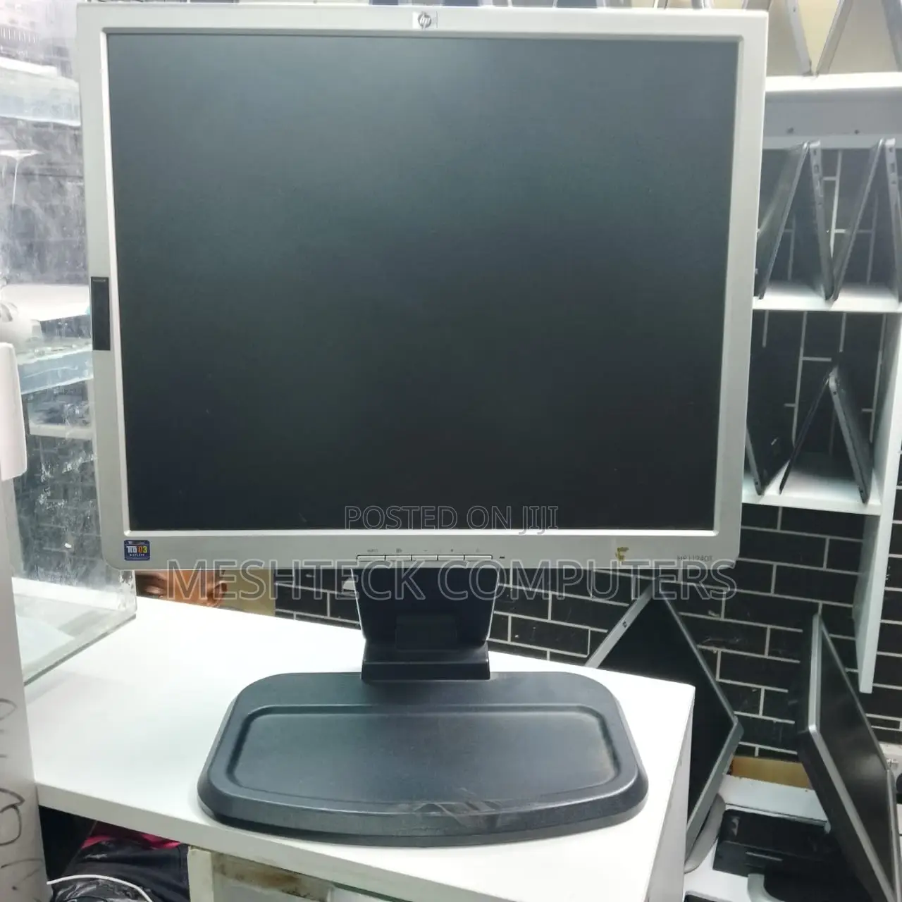 HP 19 Inches Computer Monitor