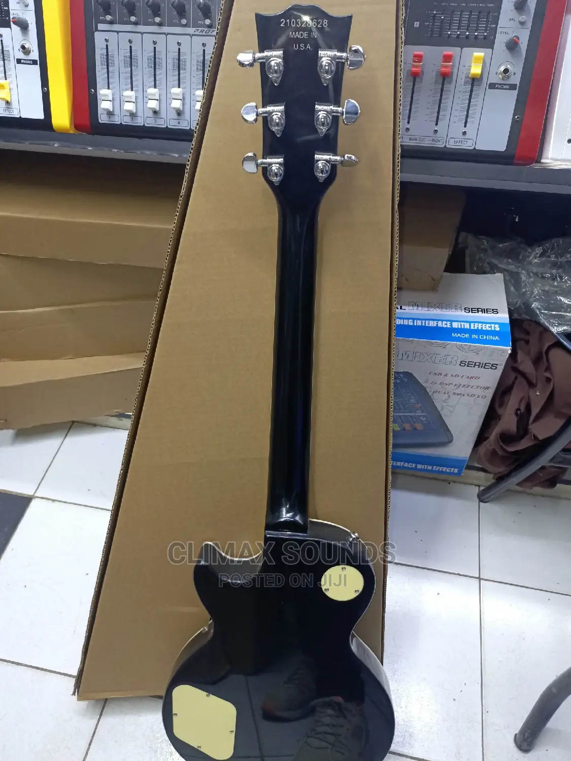 Electric Guitar Gibsony USA