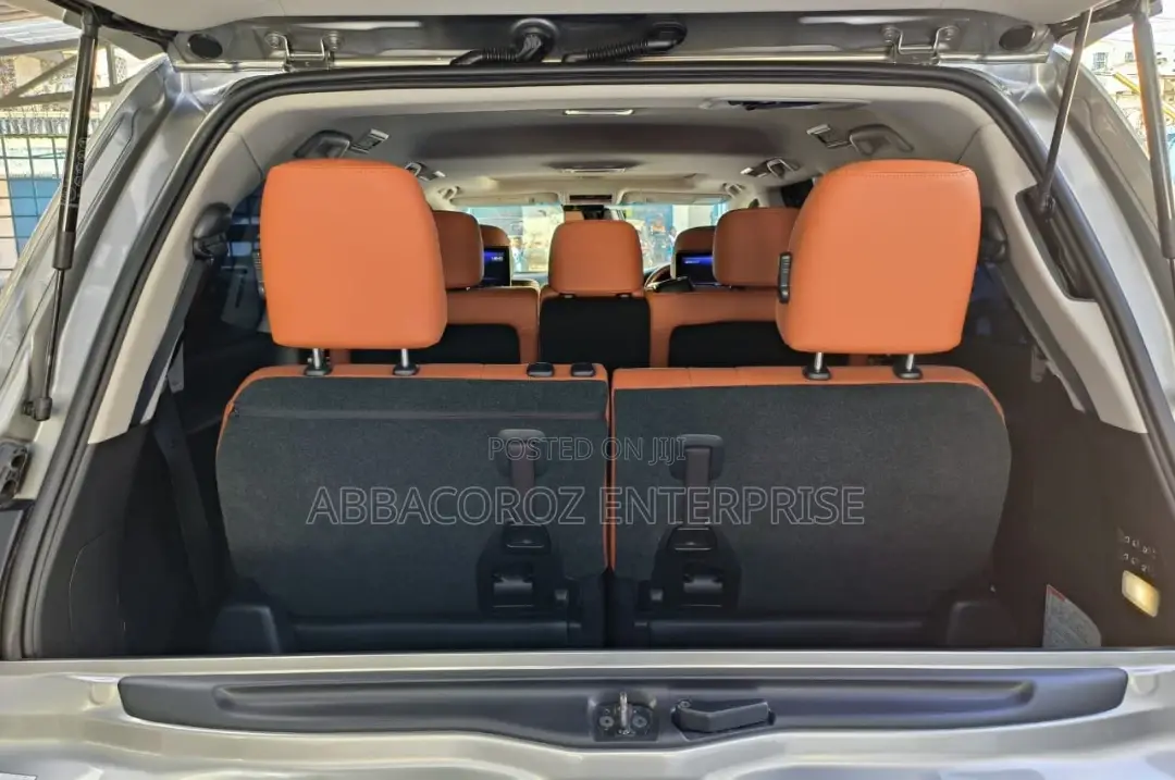 Lexus LX 2016 Gray