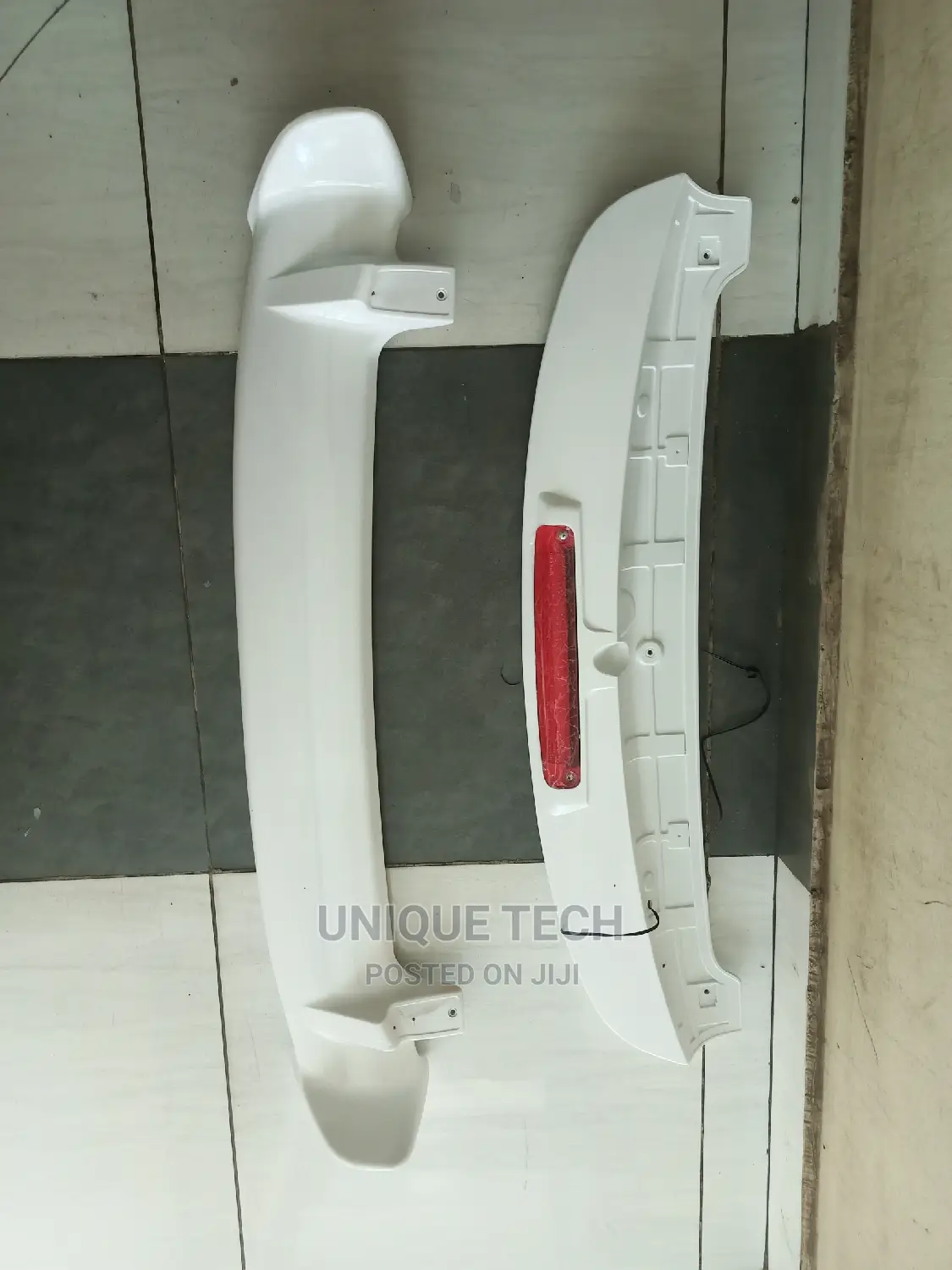 Nissan Note Spoiler - White Color