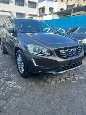 Premium Brown Volvo XC60 2017: Luxury SUV Awaits You