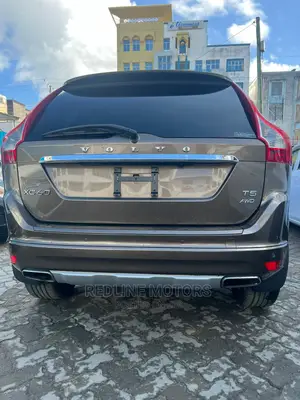 Volvo XC60 2017 Brown