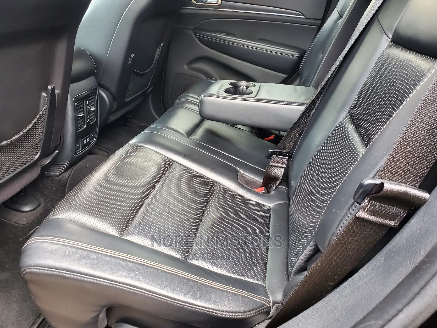 Jeep Grand Cherokee 2017 Black