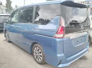 Nissan Serena 2015 Blue