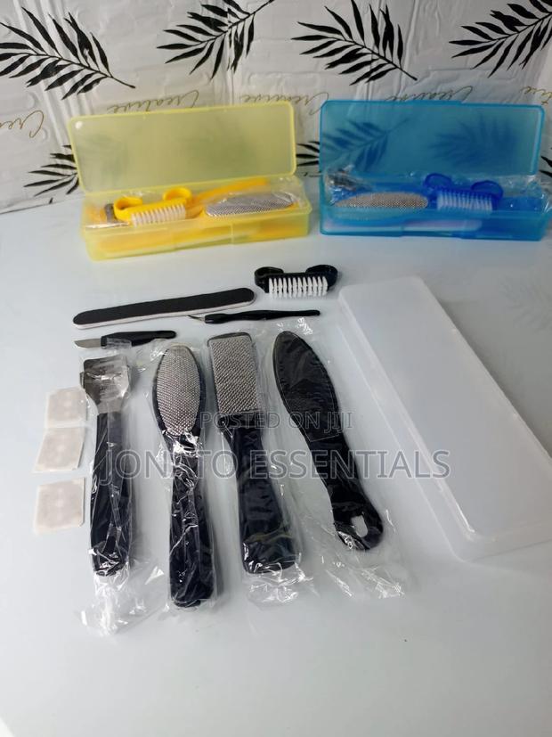10 Piece Pedicure Home Kit - thumbnail 4