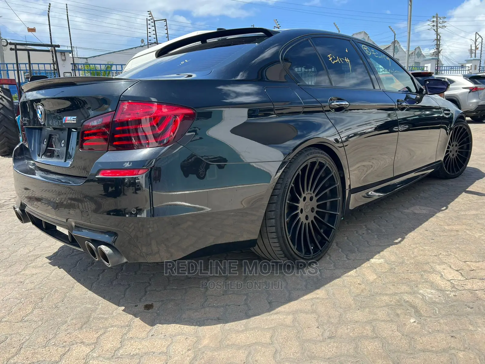 BMW M5 Base RWD 2016 Black