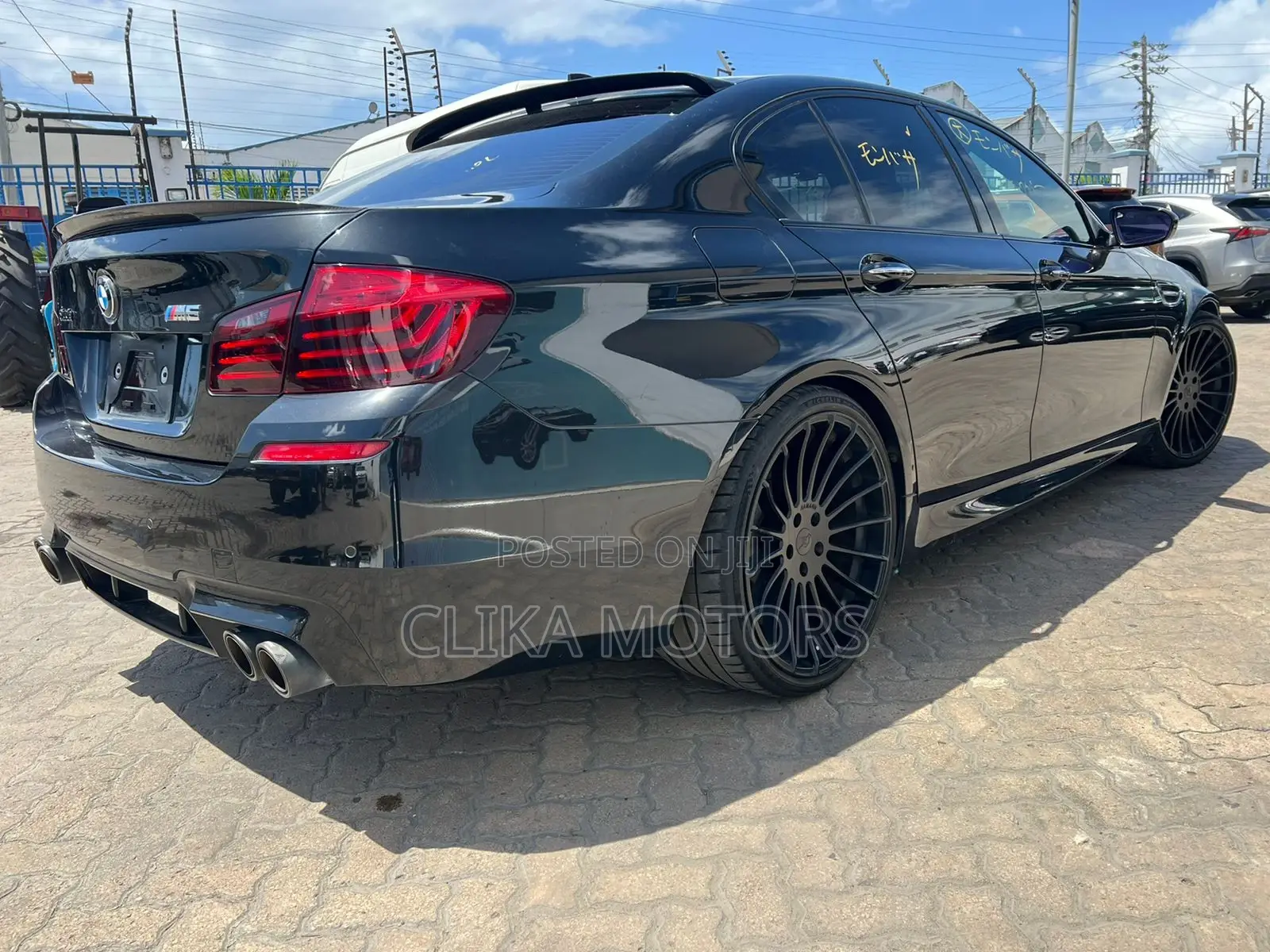 BMW M5 Base RWD 2016 Black