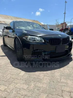 BMW M5 Base RWD 2016 Black