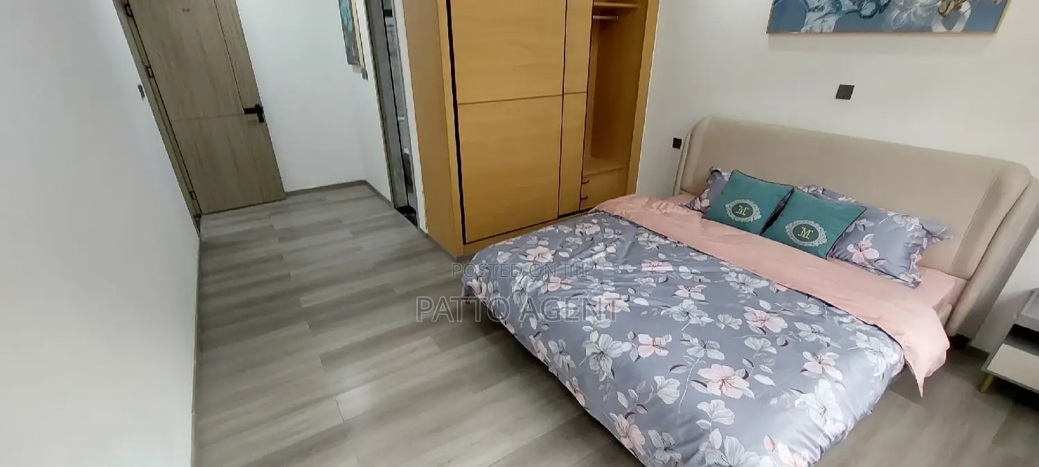 3bdrm Apartment in Valley Arcade, Lavington for sale