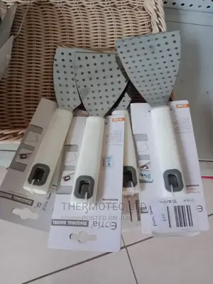 Kitchen Turner/Pizza Knives/Rust Proof Knives/Durable