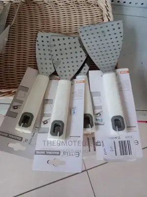 Kitchen Turner/Pizza Knives/Rust Proof Knives/Durable
