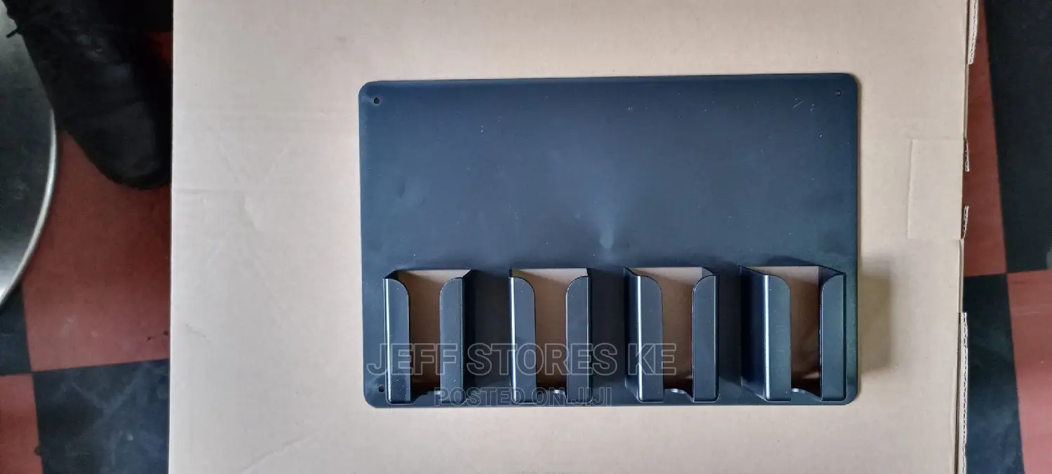 4 Machine Holders