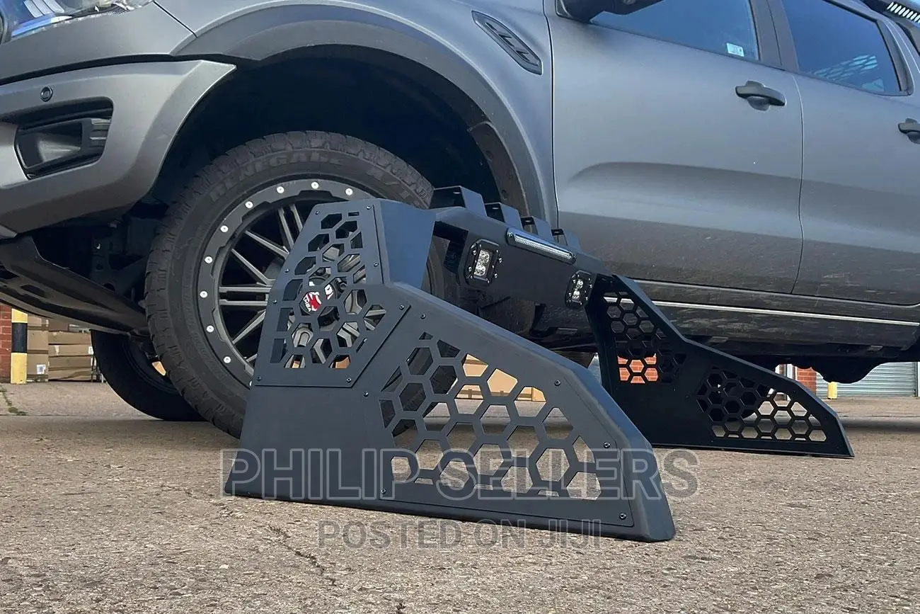 Toyota Hilux F1 Roll Bar Combo BLACK
