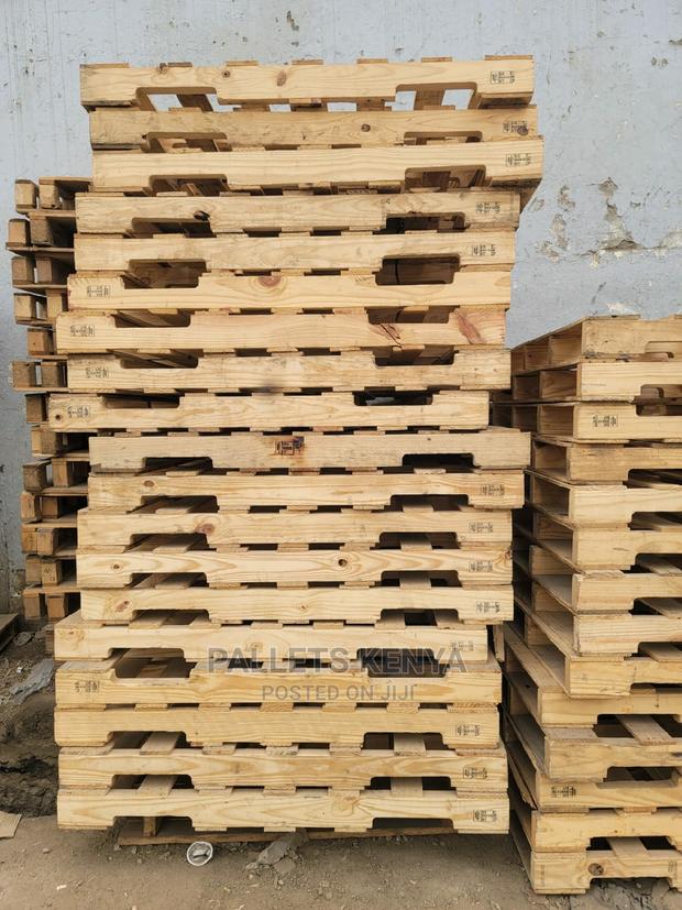 Wooden Pallets- (LTB;) - main view