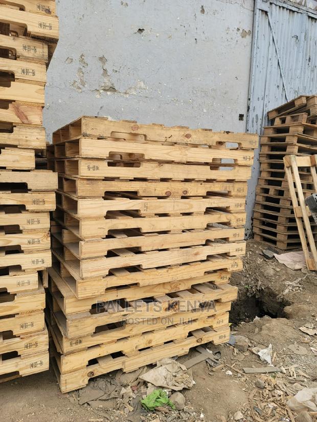 Wood Pallets- (Shdi;)