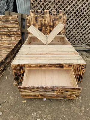Pallet Bed 4 *6- With Storage ( #PHP)