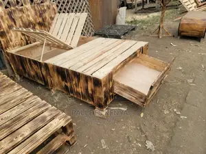 4*6 Pallet Bed- (Adequate Storage Space)
