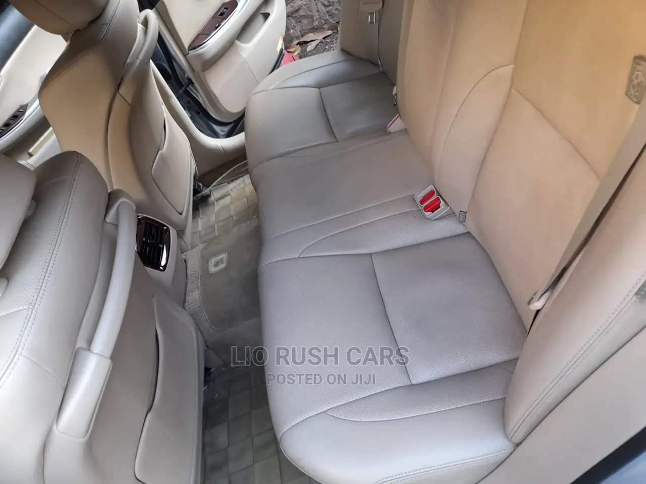 Toyota Crown 2011 Silver