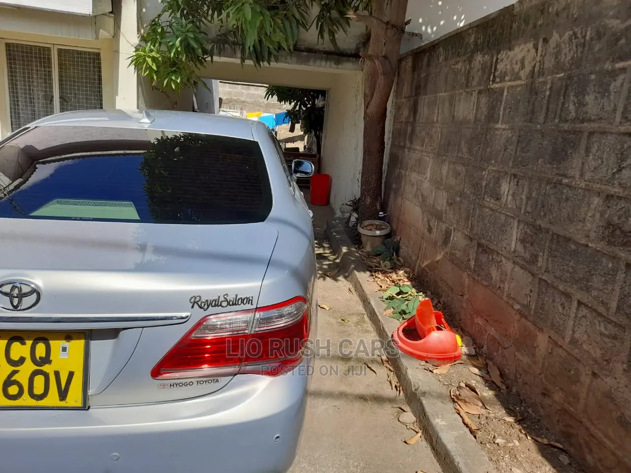 Toyota Crown 2011 Silver