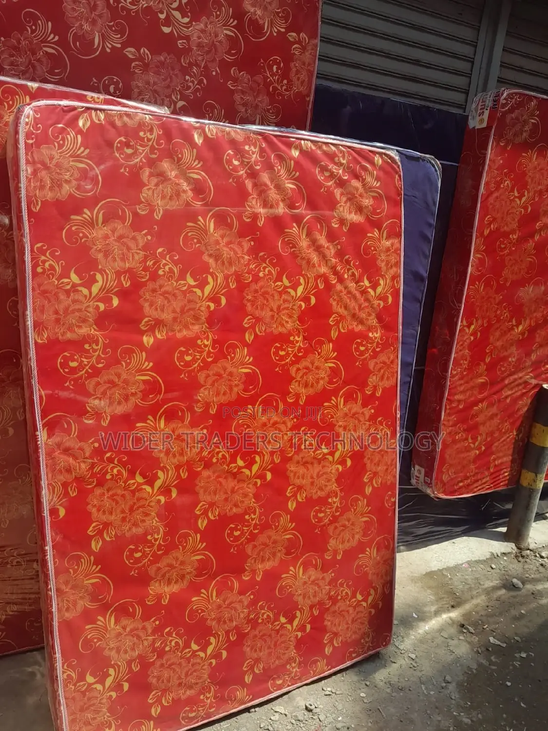 Medium Duty/Density Mattresses (3 by 6)