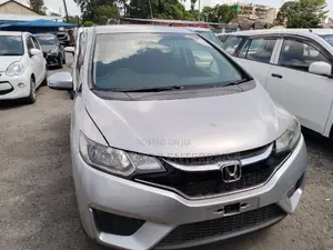 Honda Fit 2016 Silver