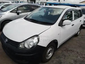 Nissan Advan 2016 White