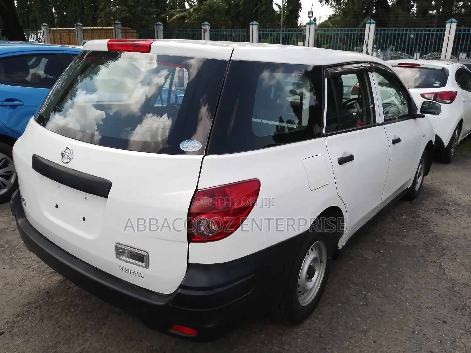 Nissan Advan 2016 White