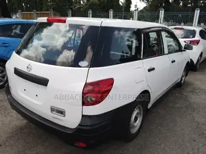 Nissan Advan 2016 White